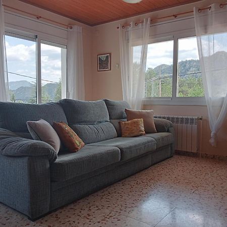 Apartamento-Casa Turistica L'Espigol サン・ロレンゾ・デ・モルニス エクステリア 写真